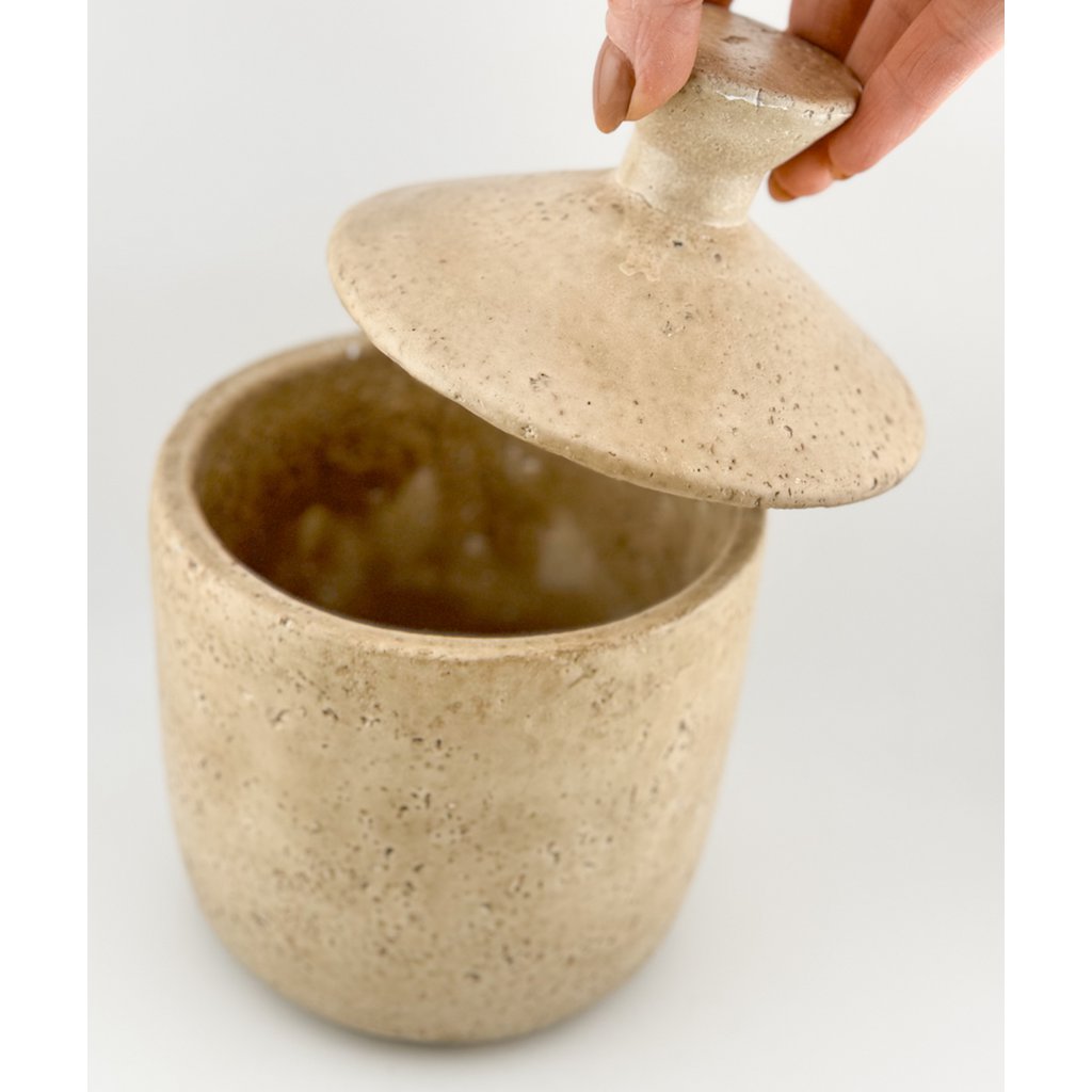 Aardewerk potje met deksel beige
